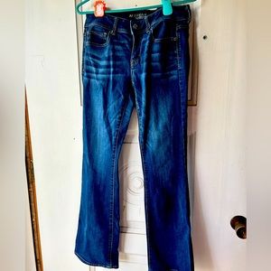 American Eagle Juniors jeans